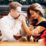 Why Online Dating is Now the Most Popular Way to Meet Partners